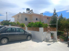 Lazaros&Pagona Houses Garden